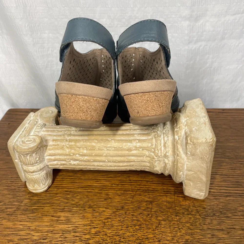 Earth Relief Pod Blue Laser Cut Leather Wedge Sandals Women 9.5 Orthopedic Boho